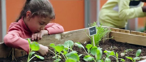 La cour des miracles | movie | 2022 | Official Trailer