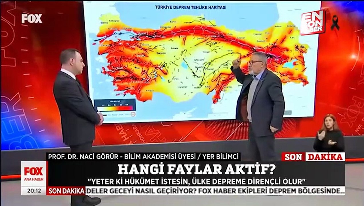 Fox TV'de 'Hükümet deprem konusunda büyük işler yaptı' diyen konuğa sunucudan itiraz