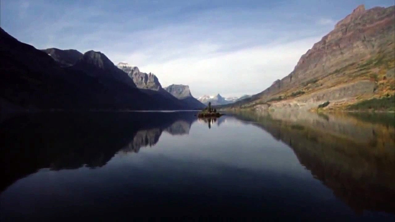 The Shining: Forwards and Backwards | movie | 2011 | Official Trailer