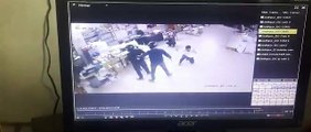 Live Video : पिस्तौल दिखा लुटेरों ने ऐसे लूटे थे 2.68 रुपए, देखें लाइव वीडियो...