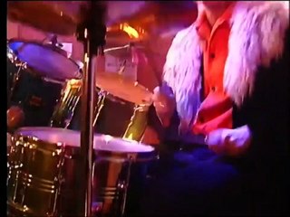 La buhardilla | show | 1997 | Official Clip