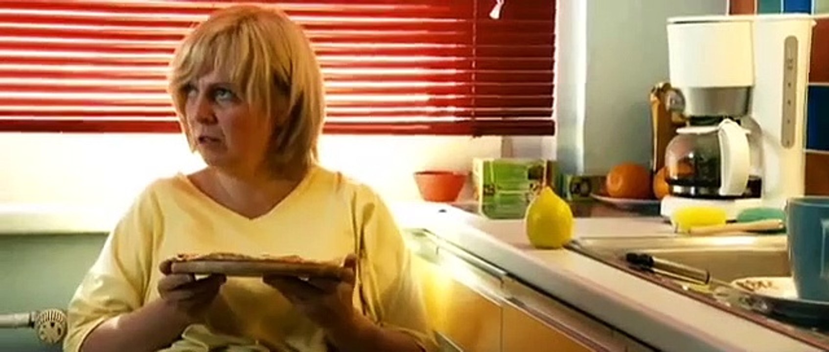 Die Friseuse | movie | 2010 | Official Trailer