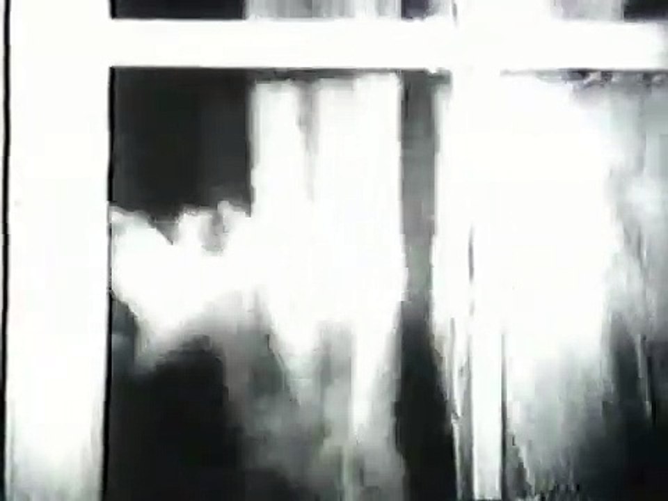 Ein andalusischer Hund | movie | 1929 | Official Trailer