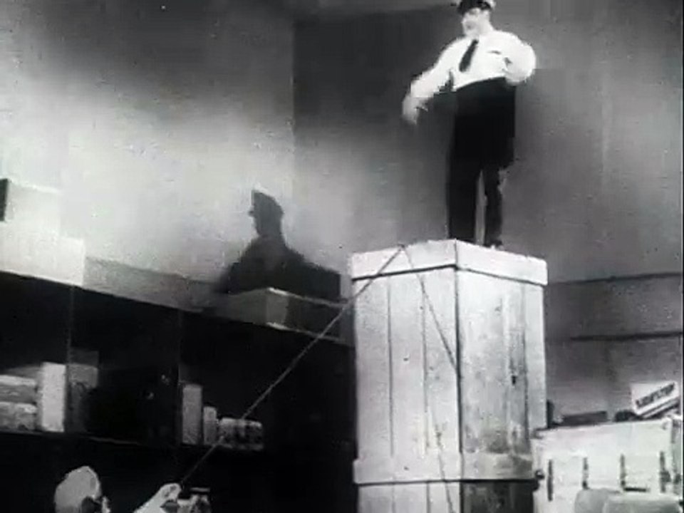 Abbott und Costello treffen Frankenstein | movie | 1948 | Official Trailer