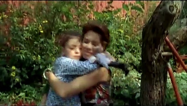 Maman ist kurz beim Friseur | movie | 2008 | Official Trailer