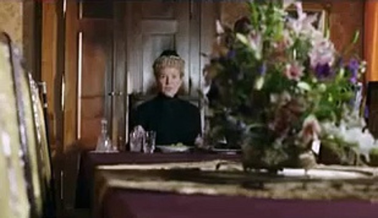 Die kleine Lady | movie | 2012 | Official Trailer