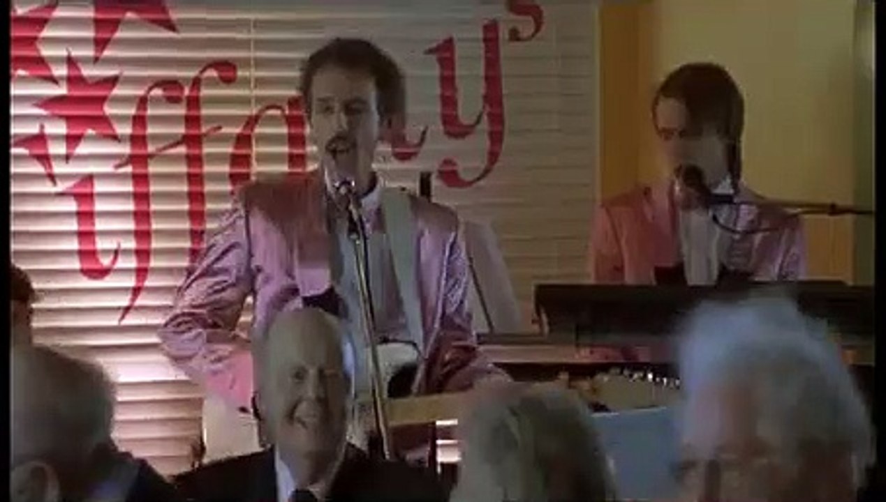 Fleisch ist mein Gemüse | movie | 2008 | Official Trailer