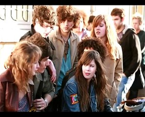 LOL - Il tempo dell'amore | movie | 2009 | Official Trailer