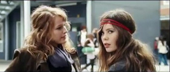 LOL (Laughing Out Loud) | movie | 2009 | Official Trailer