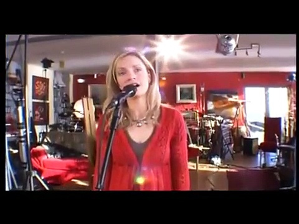 Cara Dillon: The Redcastle Sessions | movie | 2008 | Official Trailer