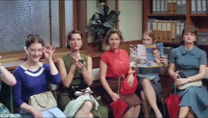 Tutti pazzi per Rose | movie | 2012 | Official Trailer