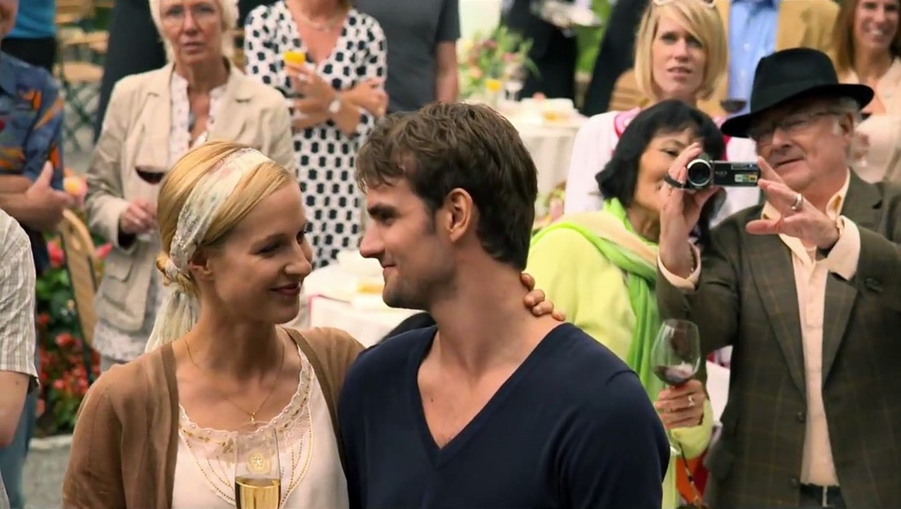 Das Hochzeitsvideo | movie | 2012 | Official Trailer