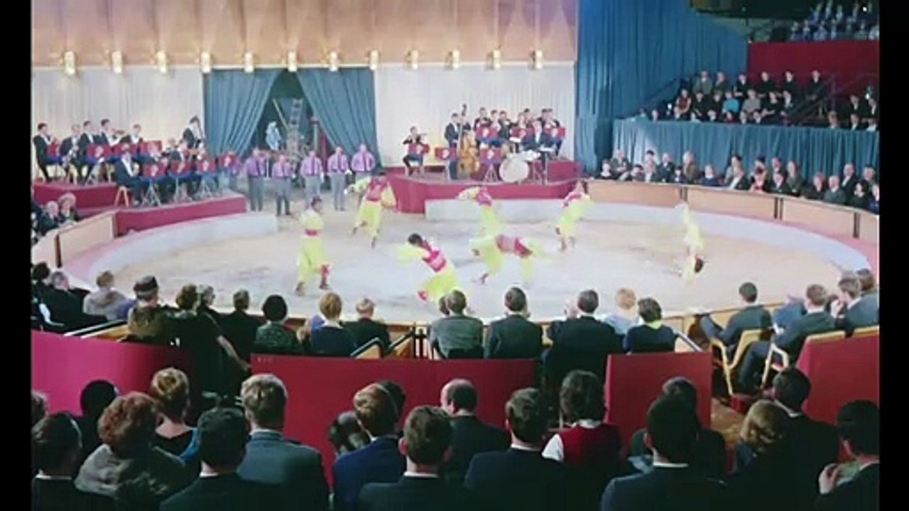 Schüsse im 3/4 Takt | movie | 1966 | Official Trailer