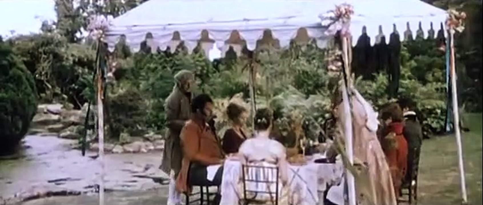 Vanity Fair - Jahrmarkt der Eitelkeiten | movie | 2004 | Official Trailer