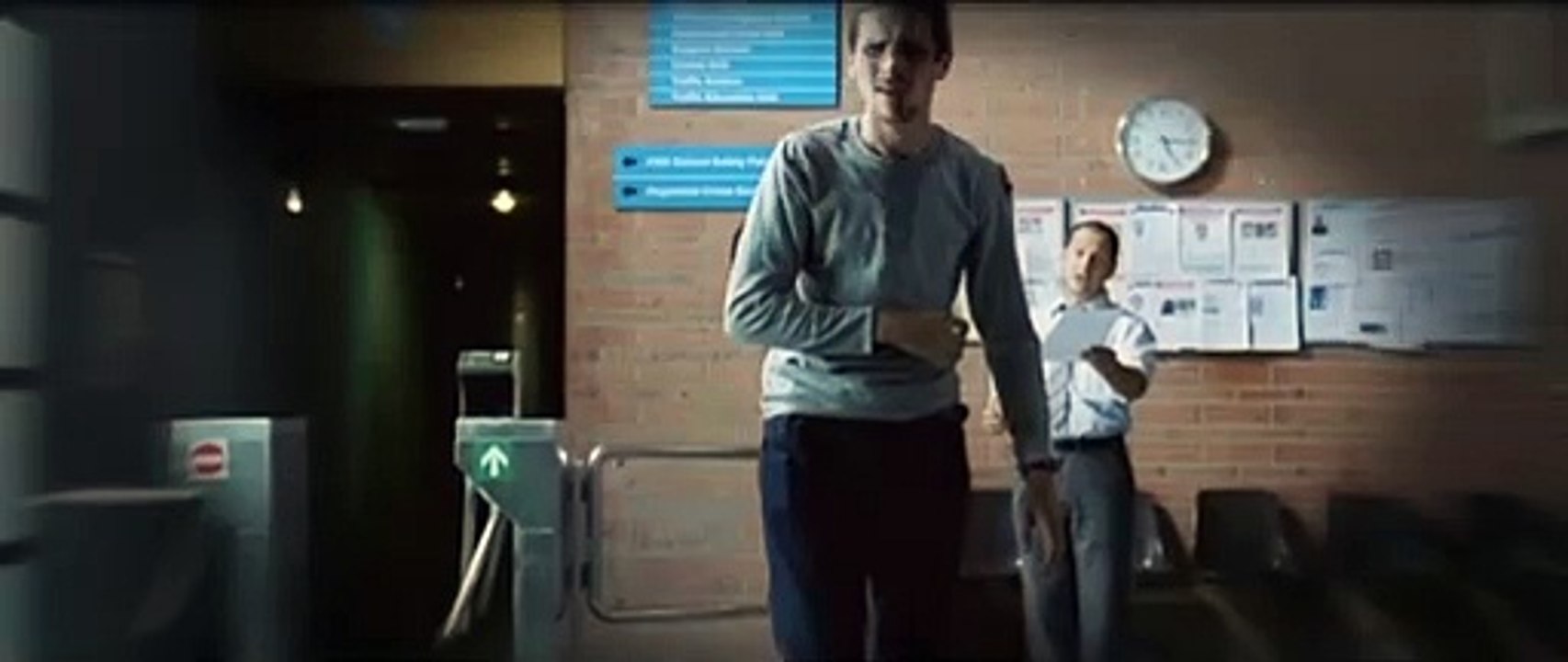 Der Maschinist | movie | 2004 | Official Trailer