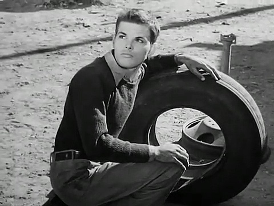 Goldenes Gift | movie | 1948 | Official Trailer