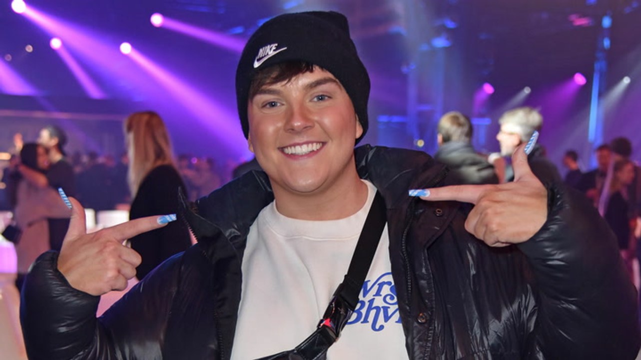 Vergeben? Twenty4Tim verbringt romantischen Urlaub mit