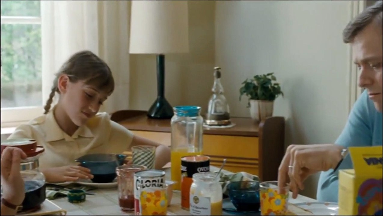 Vertraute Fremde | movie | 2010 | Official Trailer