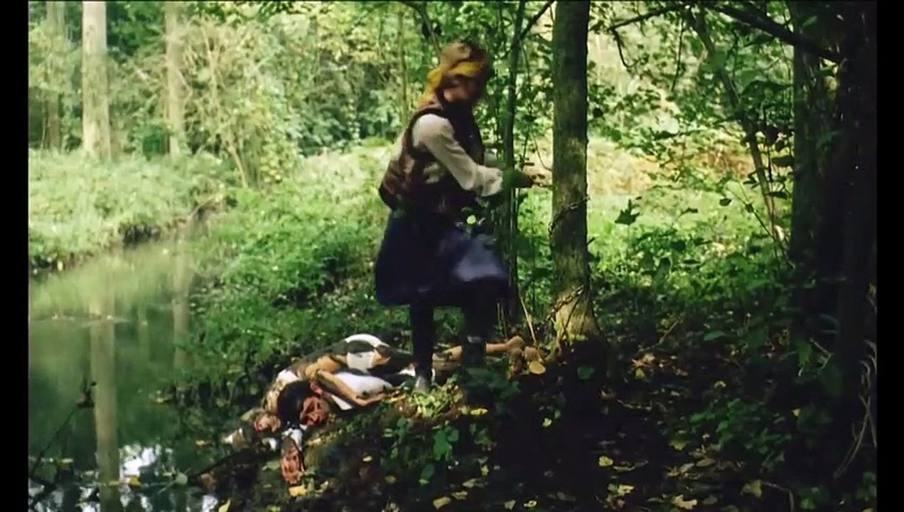 Weekend | movie | 1967 | Official Trailer