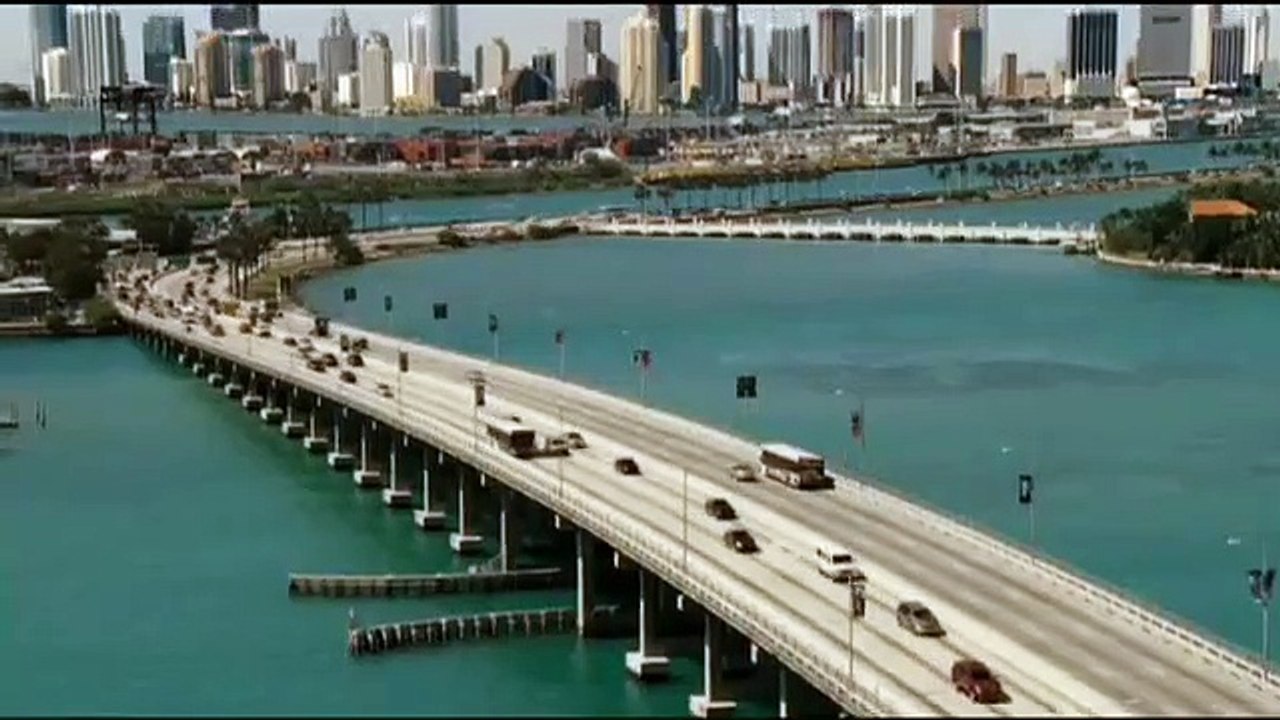 New in Town | movie | 2009 | Official Trailer