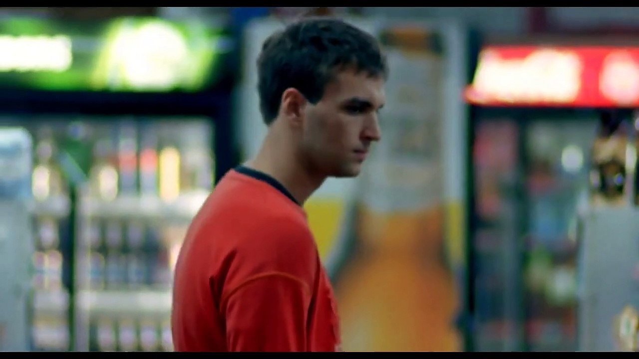 Jesen u mojoj ulici | movie | 2009 | Official T...