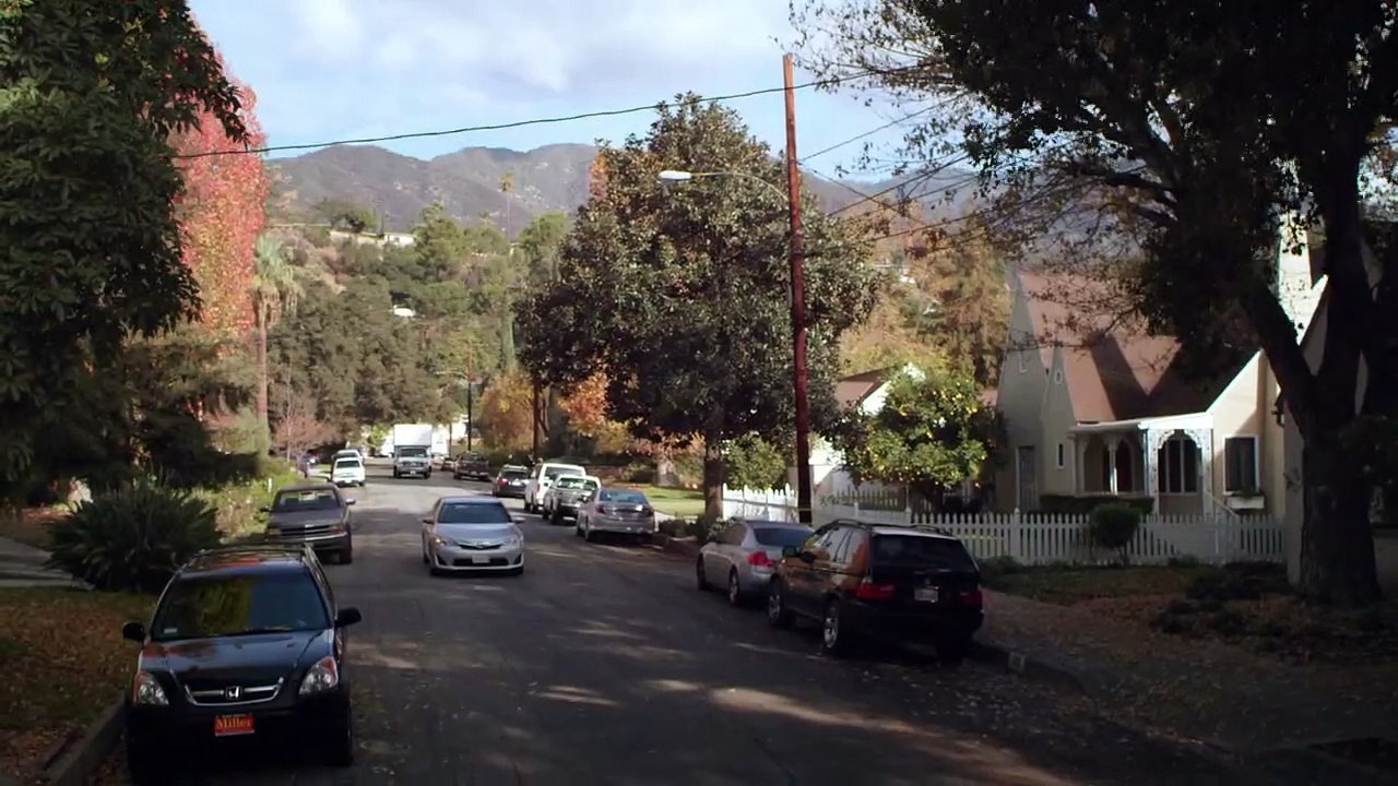 Finders Keepers | movie | 2014 | Official Trailer