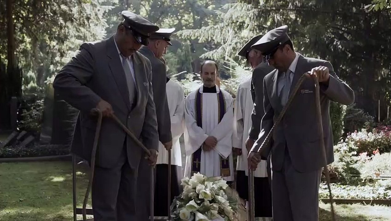 Unter Nachbarn | movie | 2011 | Official Trailer