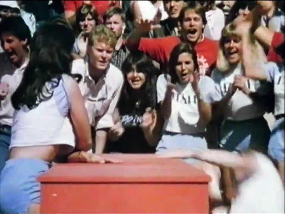 Die Rache der Eierköpfe | movie | 1984 | Official Trailer