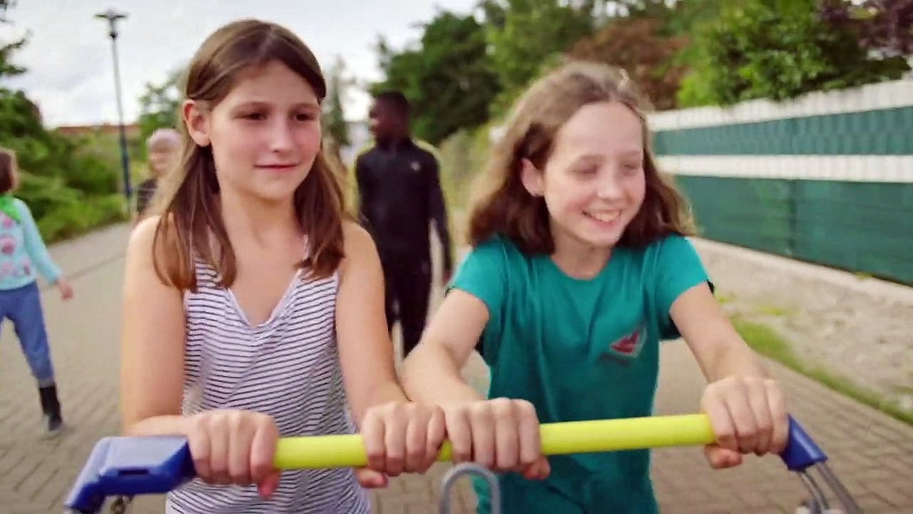 Meine Wunderkammern | movie | 2020 | Official Trailer