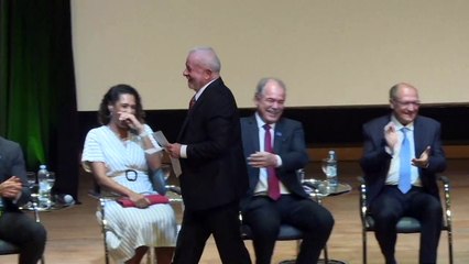 Mercadante toma posse no BNDES