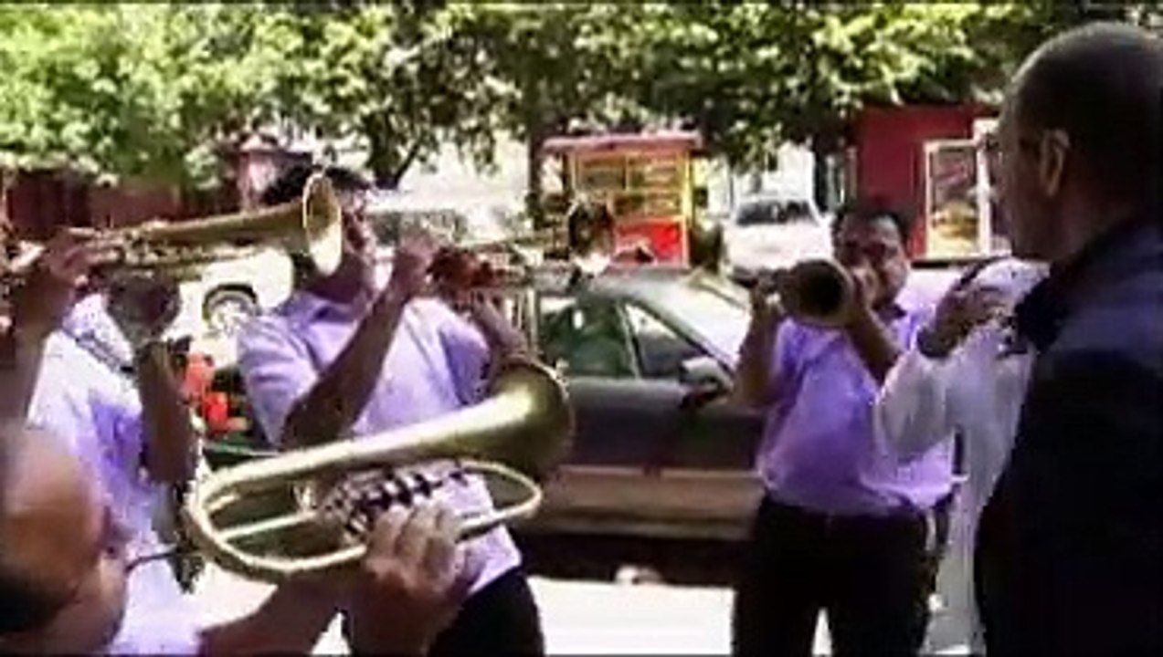 Доброе утро, Митровица! | movie | 2012 | Official Trailer