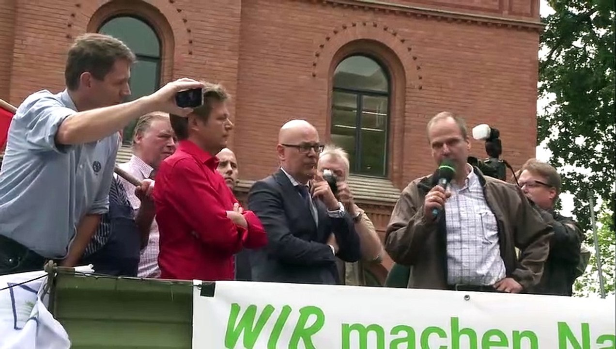 Following Habeck | movie | 2018 | Official Trailer