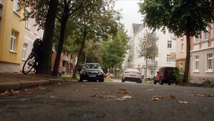 Bonnie & Bonnie (2019) | Official Trailer – A Heartfelt Coming-of-Age Story in Hamburg