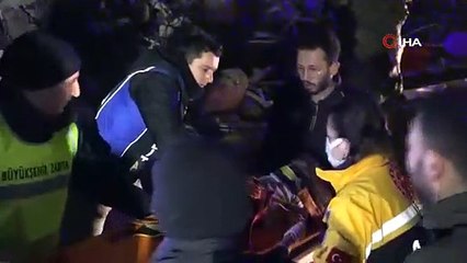 26 saat sonra gelen mutluluk: 2 küçük çocuk enkazdan sağ olarak kurtarıldı