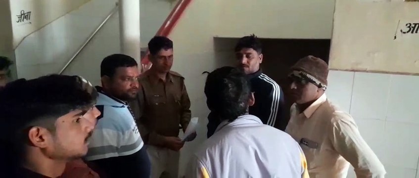 सड़क हादसे में बाइक सवार एक की मौत, दूसरा गंभीर घायल