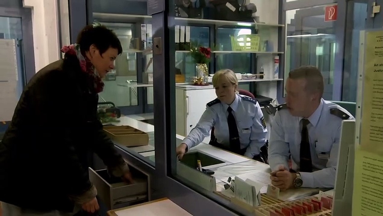 Ritterblut - Verliebt in einen Knacki | movie | 2016 | Official Trailer