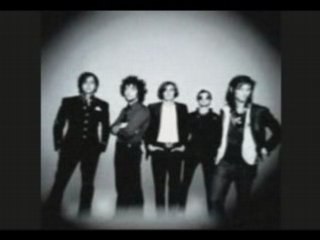 The Strokes - Ize Of The World
