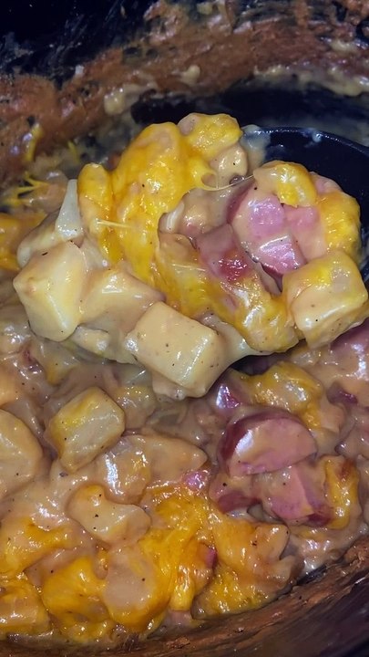 Crockpot sausage and potato casserole! #EverydayCookingRecipes Everyday Cooking Recipes