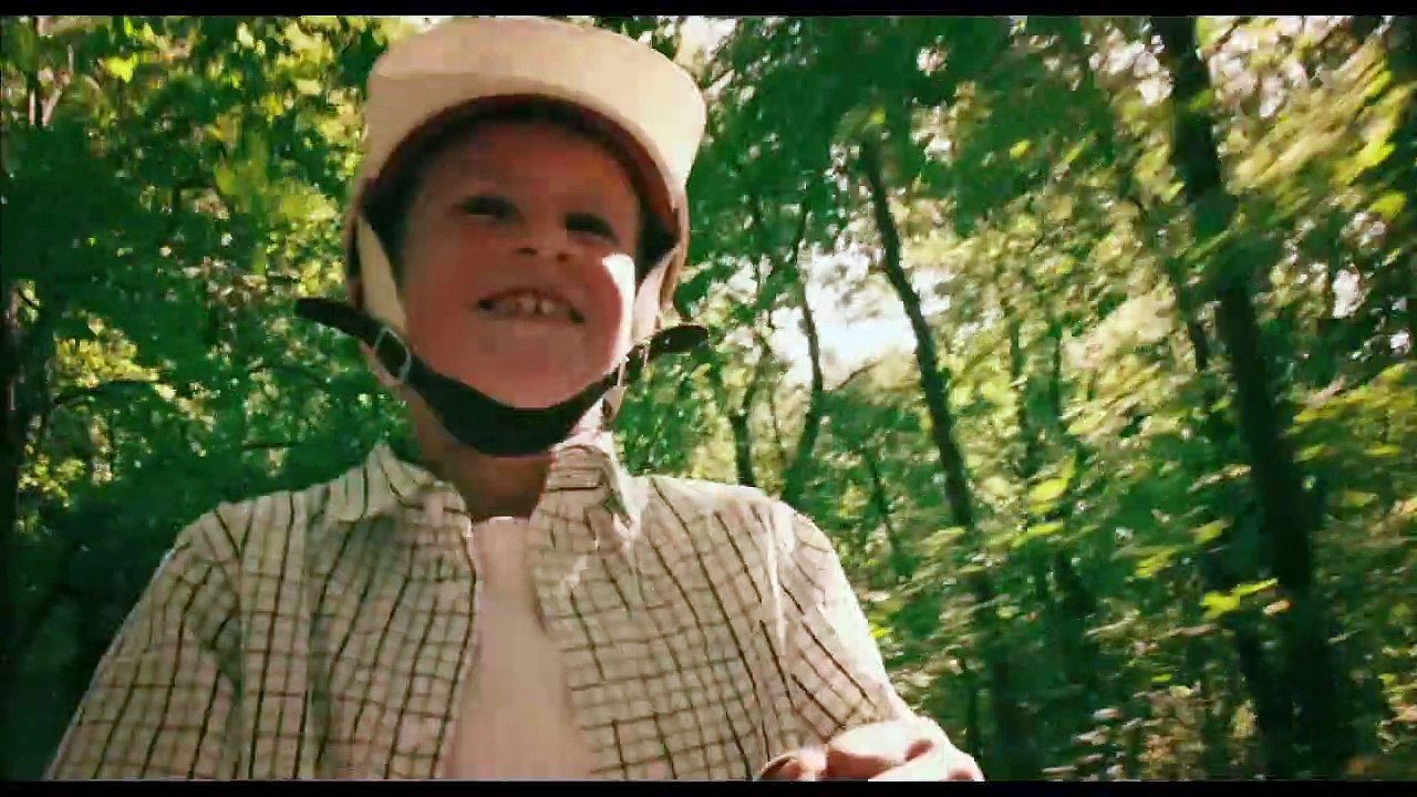 Das Pferd auf dem Balkon | movie | 2012 | Official Trailer