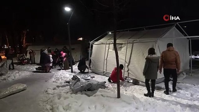 Malatya’da mehmetçik çadır kuruyor