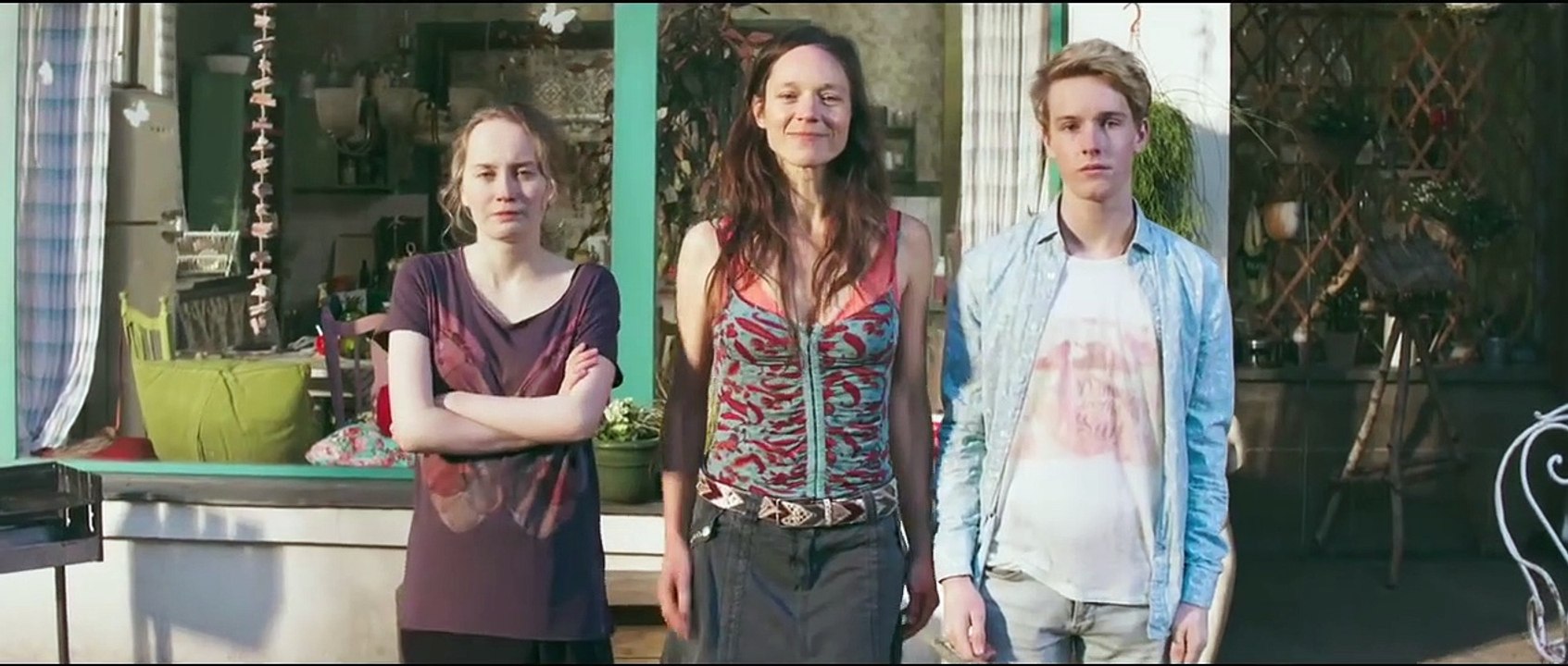 Die Mitte der Welt | movie | 2016 | Official Trailer