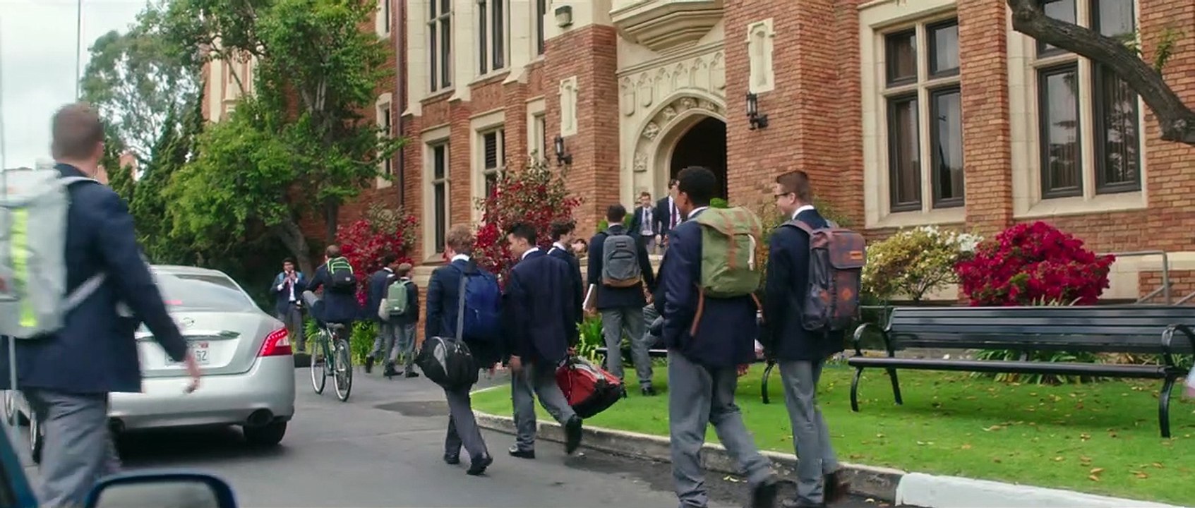 Bachelors - Der Weg zurück ins Leben | movie | 2017 | Official Trailer