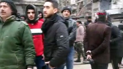 Suriye'de depremde ölenlerin sayısı 700'ü geçti