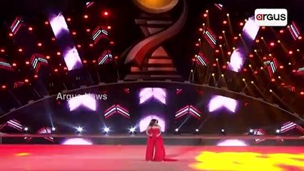 Stunning Lisa Mishra | Singing in Hockey World Cup