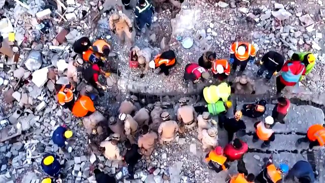 İskenderun'da depremin yarattığı enkaz havadan görüntülendi