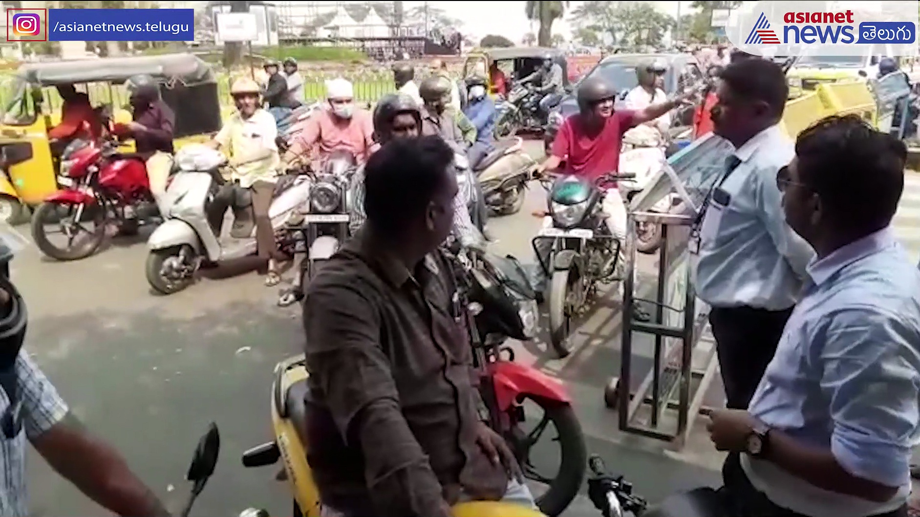 హైదరబాదీలకు కారు రేసింగ్ కష్టాలు... హుస్సేన్ సాగర్ చుట్టుపక్కల ట్రాఫిక్ ఆంక్షలు 