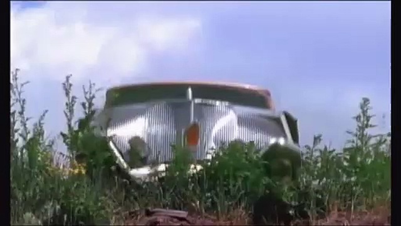 Crazy Race 2 - Warum die Mauer wirklich fiel | movie | 2004 | Official Clip