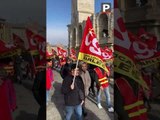 Réformes des retraites à Arles : le cortège devant les arènes