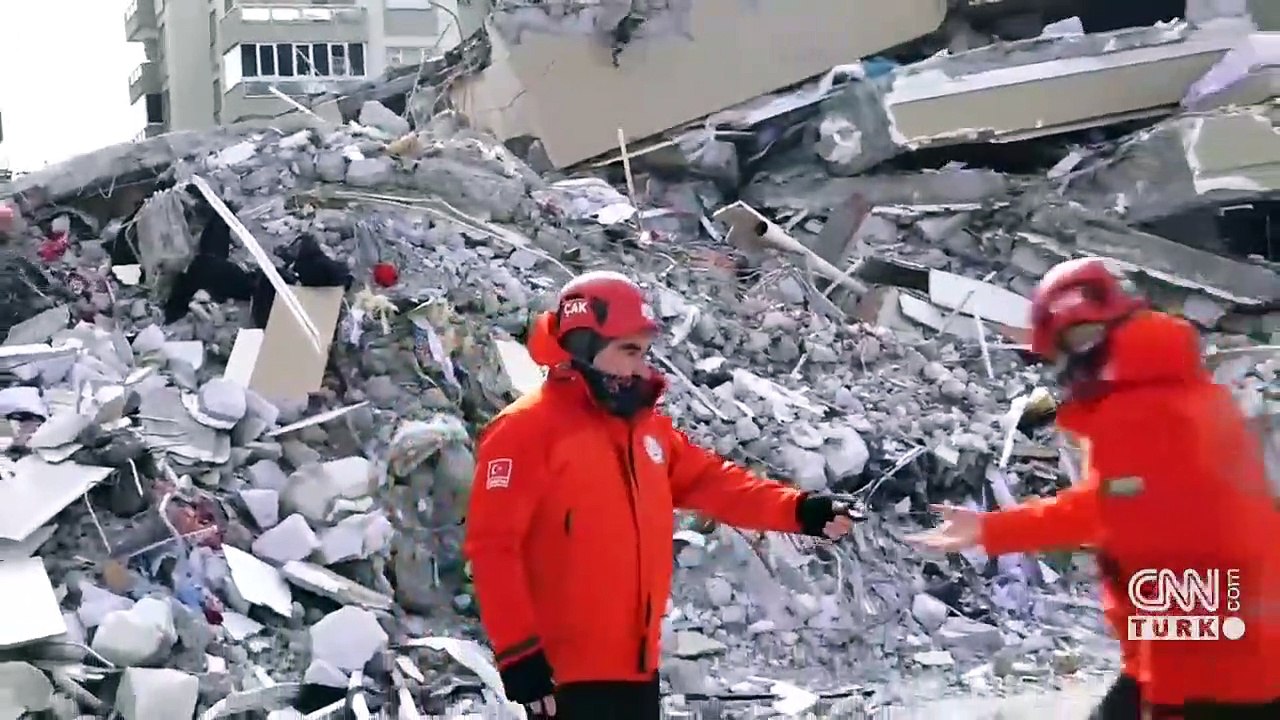 CNN TÜRK ekibi depremin merkez üssünde