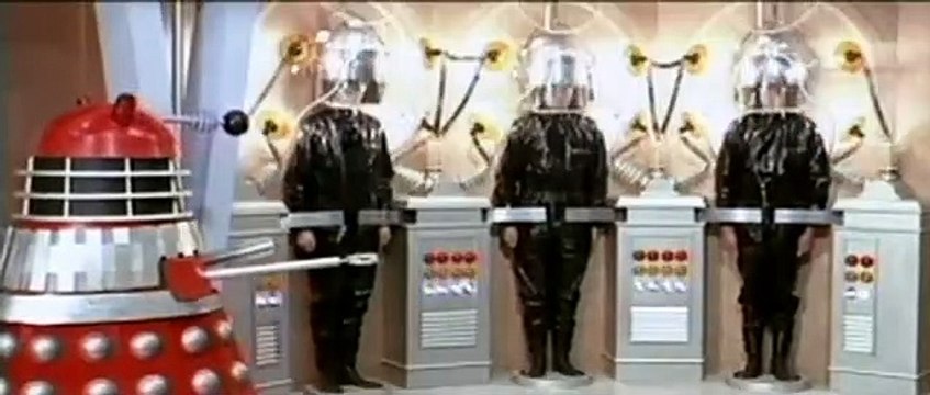 Les Daleks envahissent la Terre | movie | 1966 | Official Clip